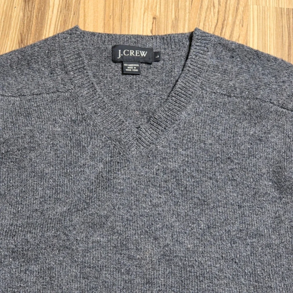 J. Crew‎ V Neck Lambswool Sweater Men's Size Large Gray Pullover Classic